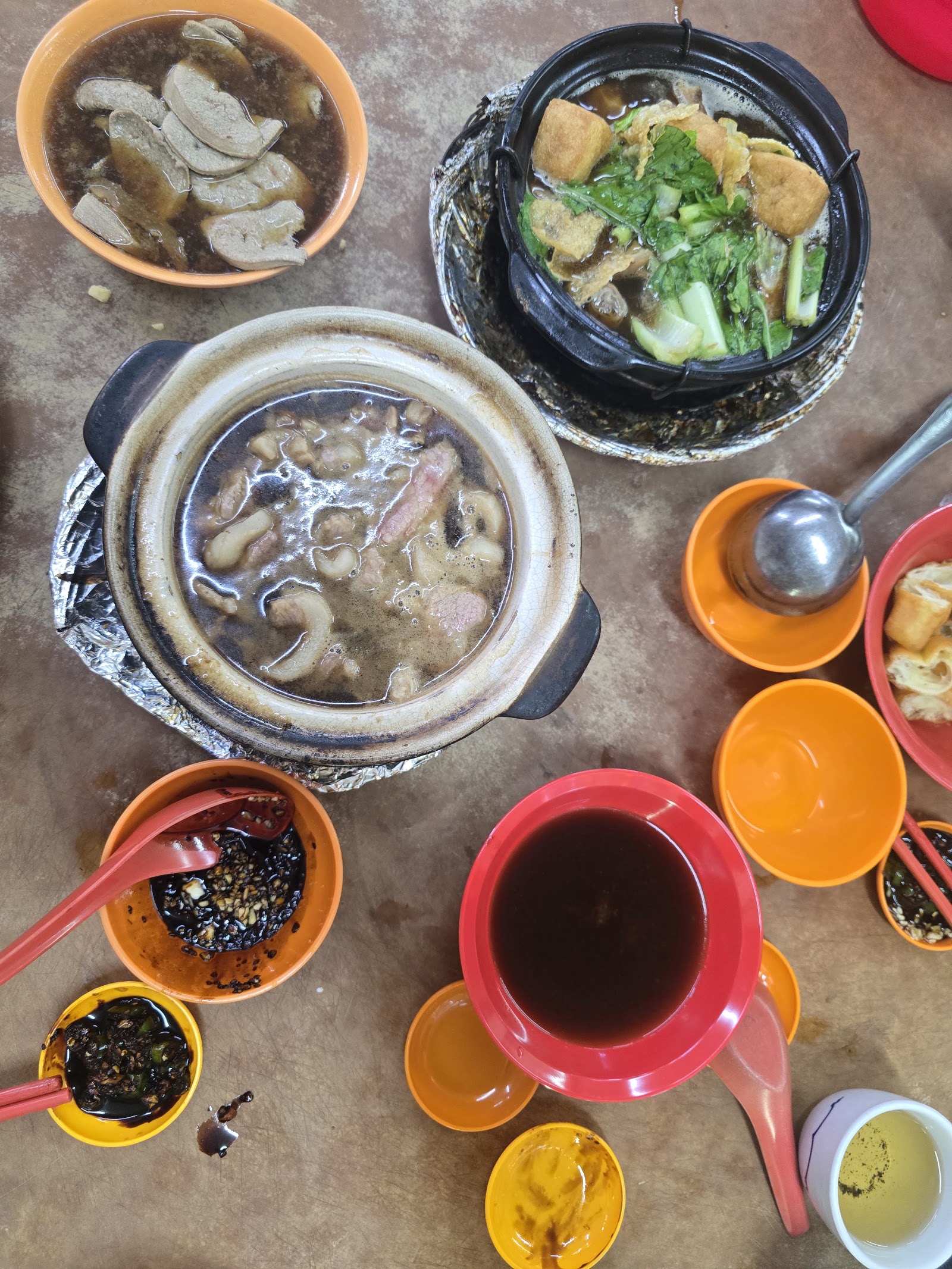 亚汕瓦煲肉骨茶 12